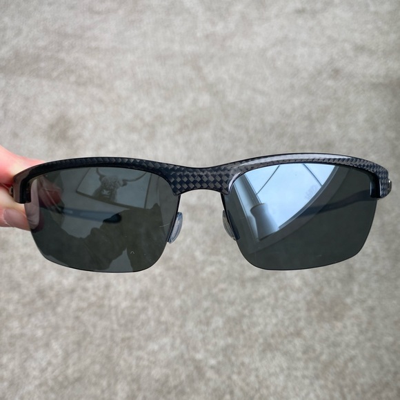 Oakley Carbon Blade Sunglasses - Picture 7 of 7